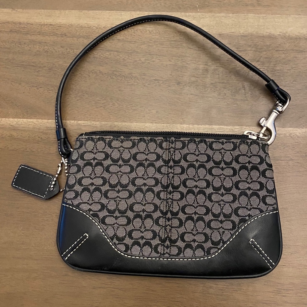 Coach Wristlet - Picture 3 of 4